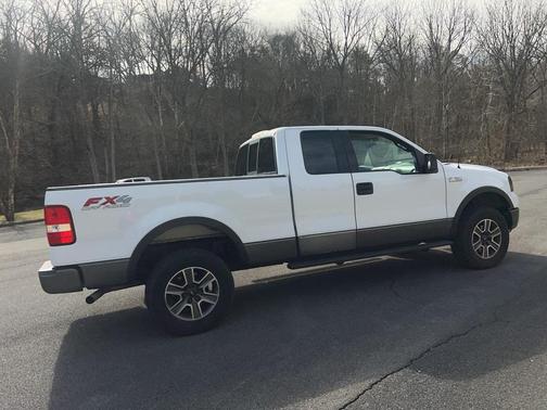 2004 Ford F-150 FX4