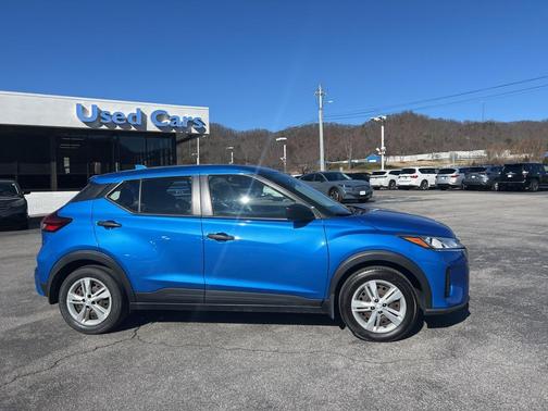 2022 Nissan Kicks S