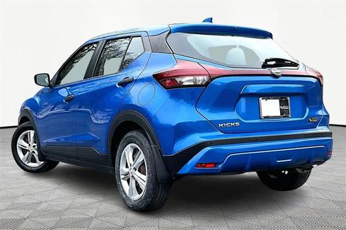 2022 Nissan Kicks S