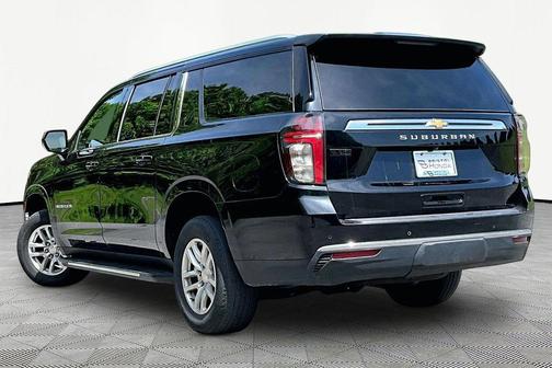 Black 2022 Chevrolet Suburban LS