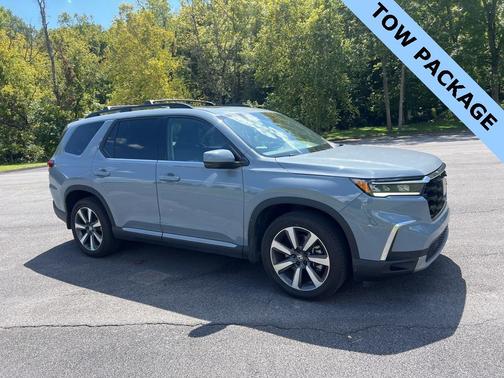 2025 Honda Pilot Touring 8-Passenger