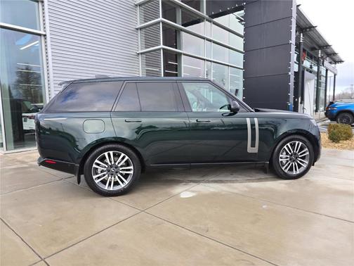 2024 Land Rover Range Rover P530 SE