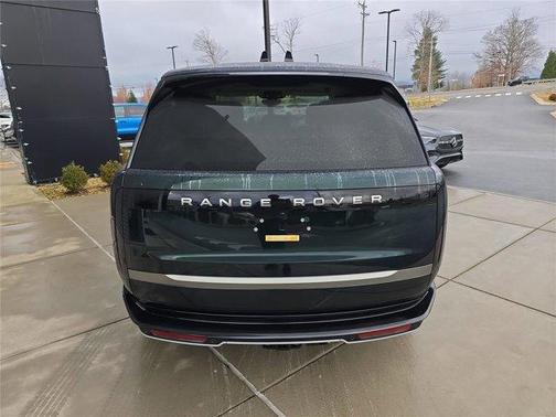 2024 Land Rover Range Rover P530 SE