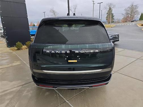 2024 Land Rover Range Rover P530 SE