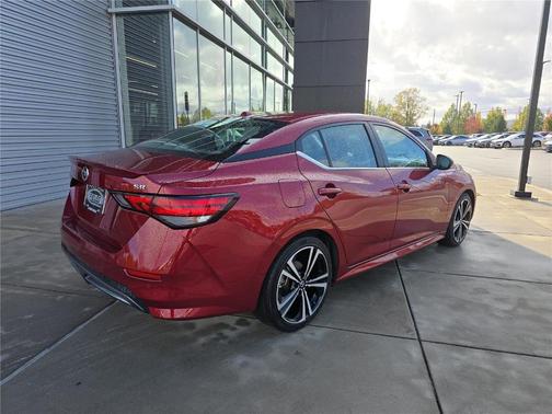 2022 Nissan Sentra SR