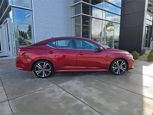 2022 Nissan Sentra SR