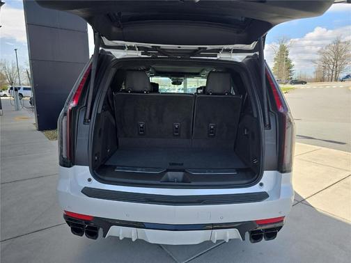 Crystal White Tri-Coat 2024 Cadillac Escalade V-Series