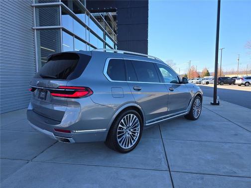 2023 BMW X7 xDrive40i