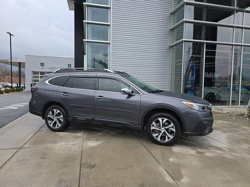 2022 Subaru Outback Touring XT