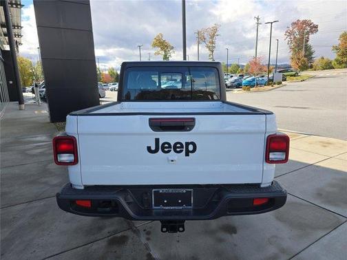 2023 Jeep Gladiator Sport
