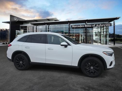 Polar White 2024 Mercedes-Benz GLC 300 4MATIC