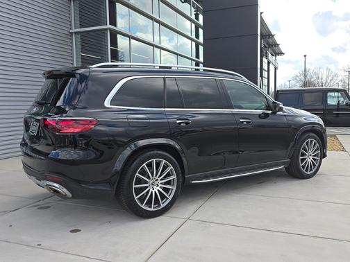 2024 Mercedes-Benz GLS 580