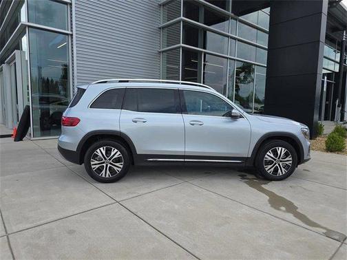 2026 Mercedes-Benz GLB 250 Base 4MATIC