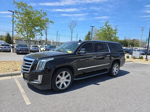 2018 Cadillac Escalade ESV Luxury