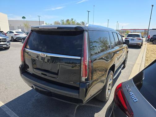2018 Cadillac Escalade ESV Luxury