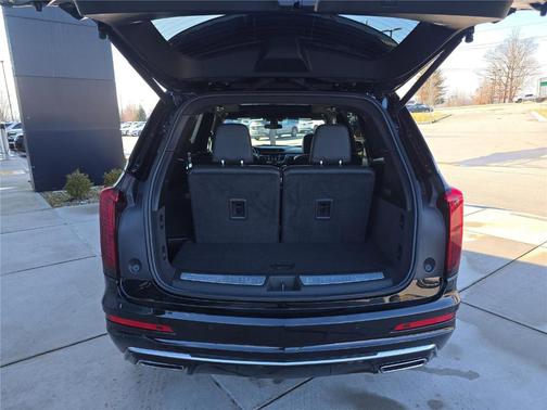 2025 Cadillac XT6 Premium Luxury FWD