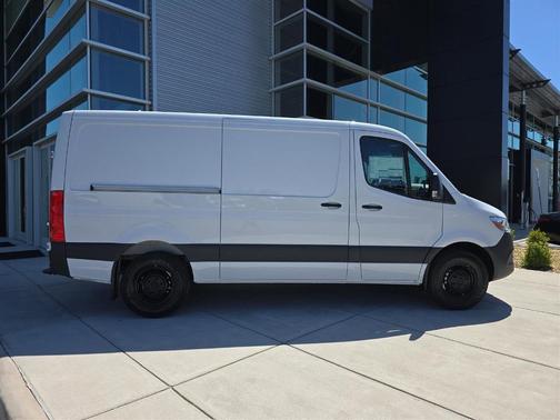 2025 Mercedes-Benz Sprinter 2500 Standard Roof