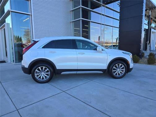 2021 Cadillac XT4 Premium Luxury