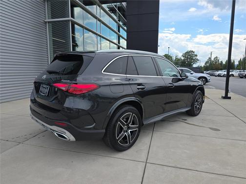 2025 Mercedes-Benz GLC 350e 