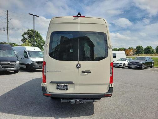 2024 Mercedes-Benz eSprinter 2500 170 WB High Roof Cargo