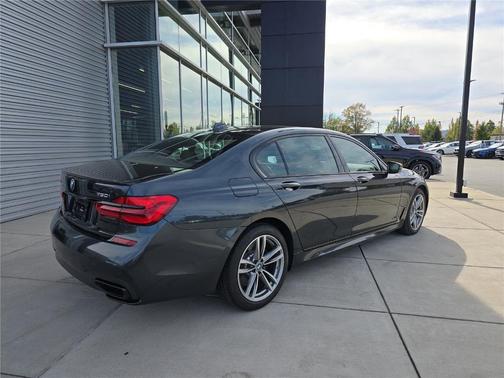 2019 BMW 750 i xDrive