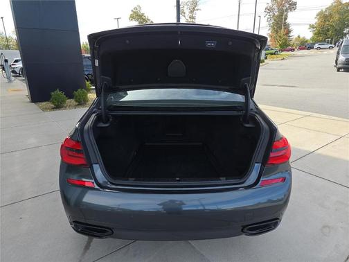 2019 BMW 750 i xDrive