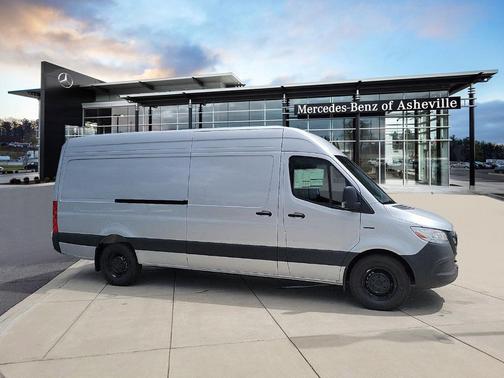 2024 Mercedes-Benz eSprinter 2500 170 WB High Roof Cargo