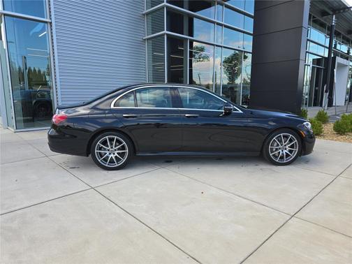 2022 Mercedes-Benz E-Class 