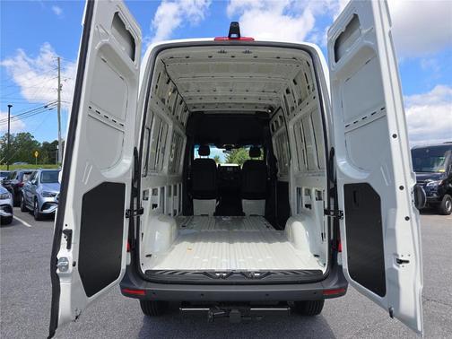 2025 Mercedes-Benz Sprinter 2500 Standard Roof