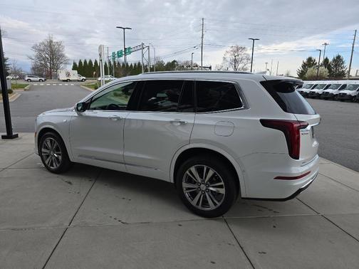 2024 Cadillac XT6 Premium Luxury AWD