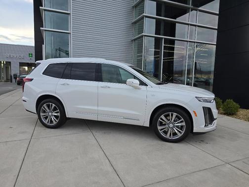 2024 Cadillac XT6 Premium Luxury AWD