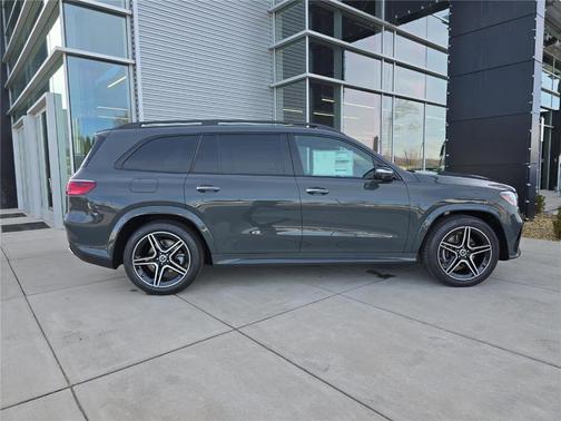 2026 Mercedes-Benz GLS 450 4MATIC