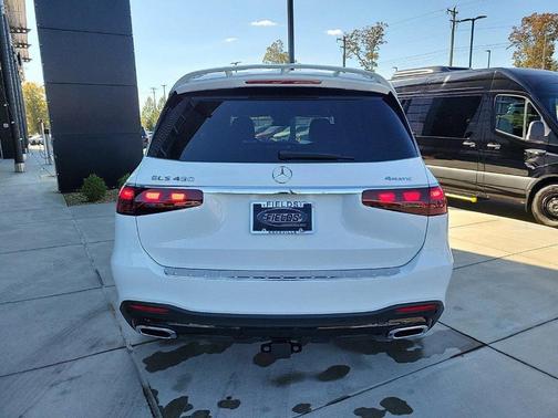 2025 Mercedes-Benz GLS 450 4MATIC