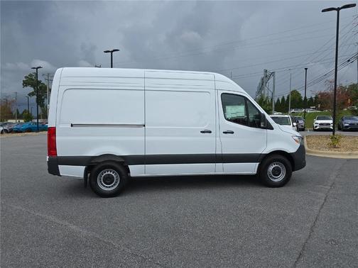 2025 Mercedes-Benz Sprinter 2500 Standard Roof