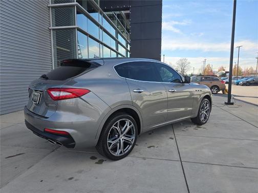 2020 Maserati Levante Base