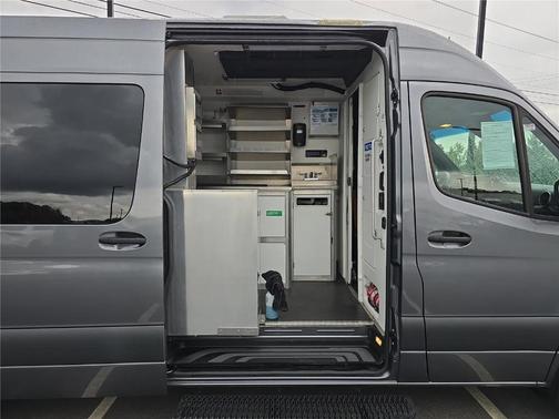 2022 Mercedes-Benz Sprinter 4500 High Roof