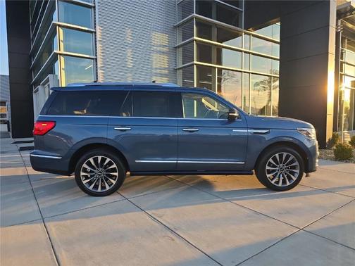 2018 Lincoln Navigator Select