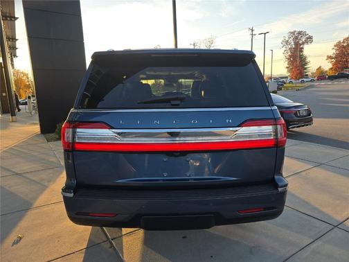 2018 Lincoln Navigator Select