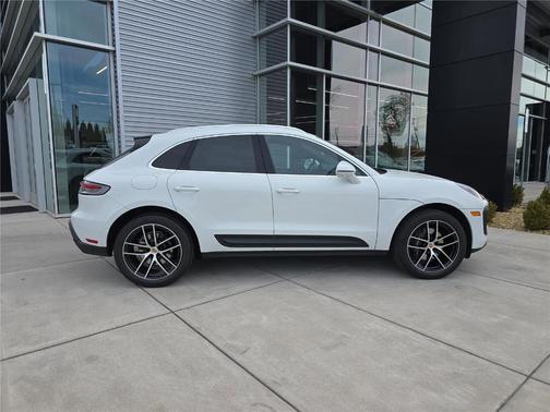 2024 Porsche Macan 