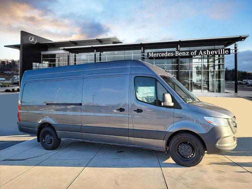 2024 Mercedes-Benz eSprinter 2500 170 WB High Roof Cargo