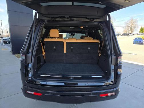 2024 Jeep Grand Wagoneer Series III