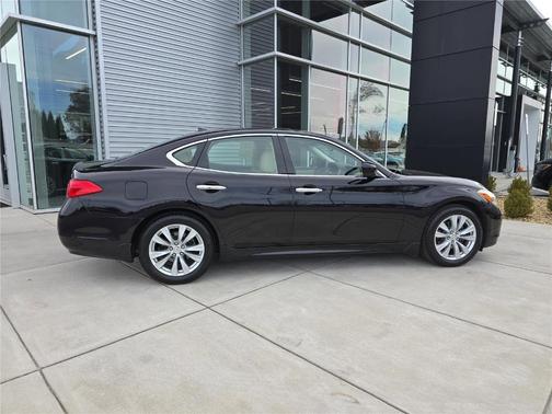 2011 INFINITI M37 Base