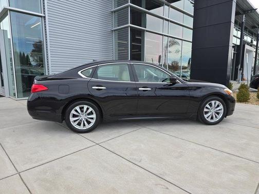 2011 INFINITI M37 Base