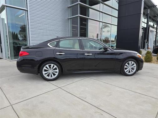 2011 INFINITI M37 Base