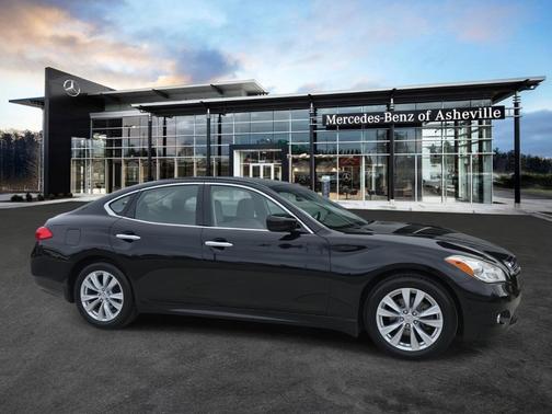 2011 INFINITI M37 Base