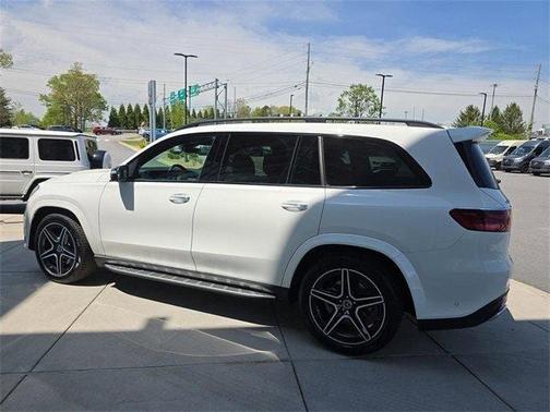 2025 Mercedes-Benz GLS 450 4MATIC