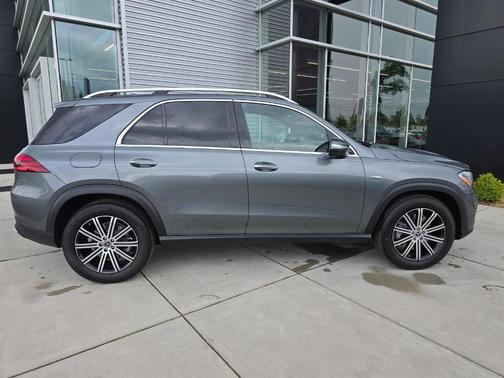 2025 Mercedes-Benz GLE 450e 4MATIC