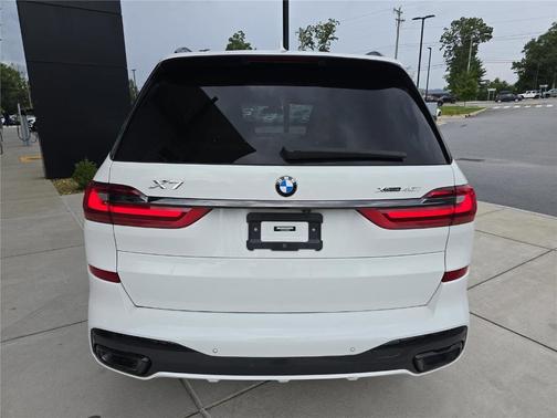 2022 BMW X7 xDrive40i