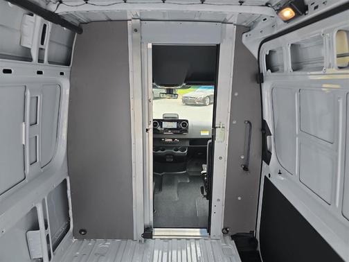 2025 Mercedes-Benz Sprinter 2500 High Roof