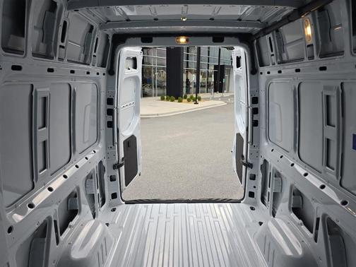 2025 Mercedes-Benz Sprinter 2500 Standard Roof